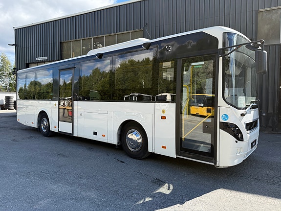 Volvo 8900. 10,8m lengde! 2 of 21