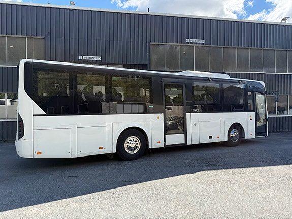 Volvo 8900. 10,8m lengde! 3 of 21