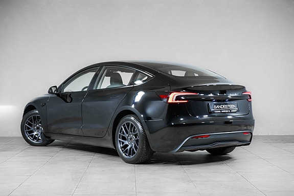 Tesla Model 3 5 of 23