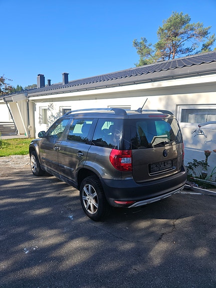 Skoda Yeti 2 of 7