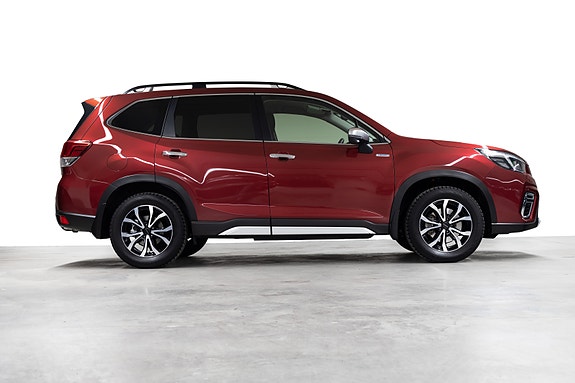 Subaru Forester 10 of 30