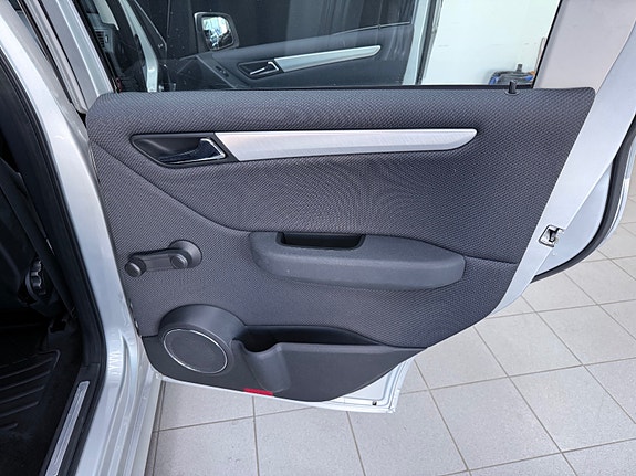 Mercedes-Benz A160 23 of 30