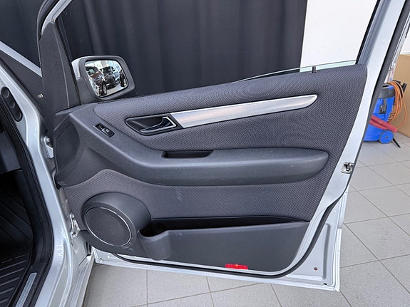 Mercedes-Benz A160 20 of 30