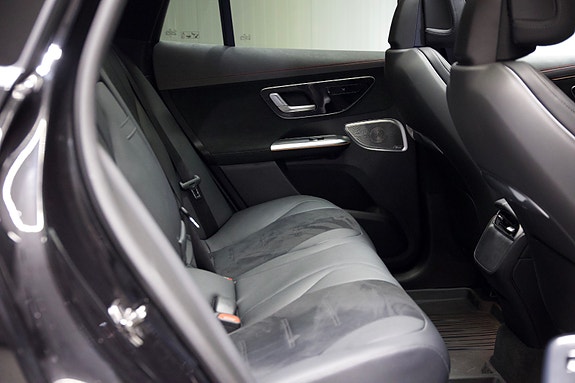 Mercedes-Benz EQE SUV 4 of 15