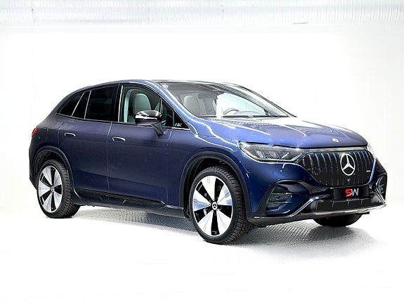 Mercedes-Benz EQE SUV 6 of 29