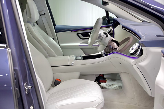 Mercedes-Benz EQE SUV 2 of 29