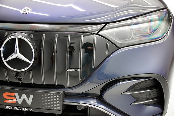 Mercedes-Benz EQE SUV 8 of 29
