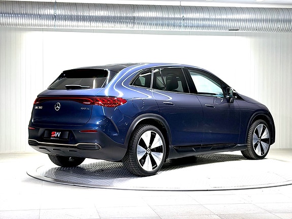 Mercedes-Benz EQE SUV 3 of 29