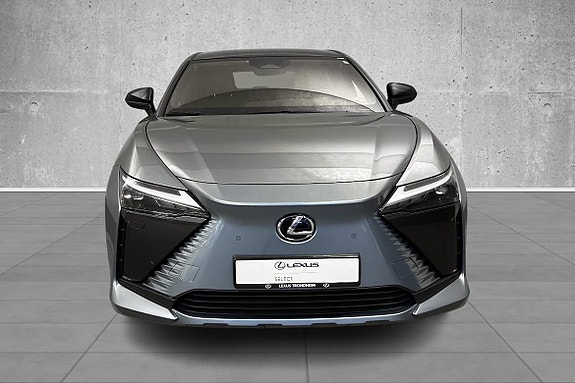 Lexus RZ450e 8 of 24