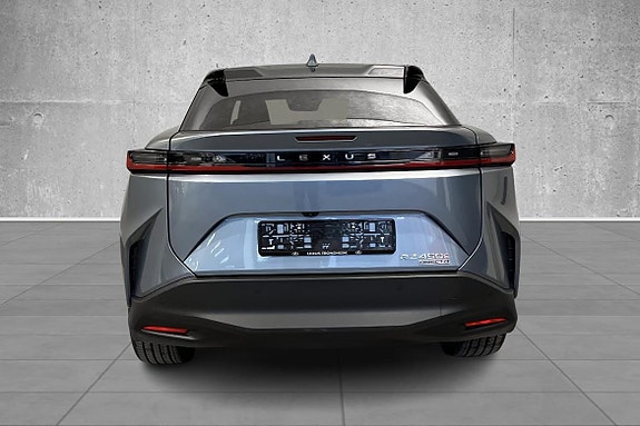 Lexus RZ450e 4 of 24