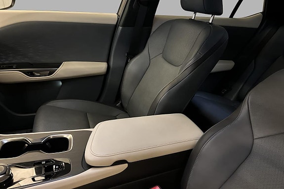 Lexus RZ450e 22 of 24