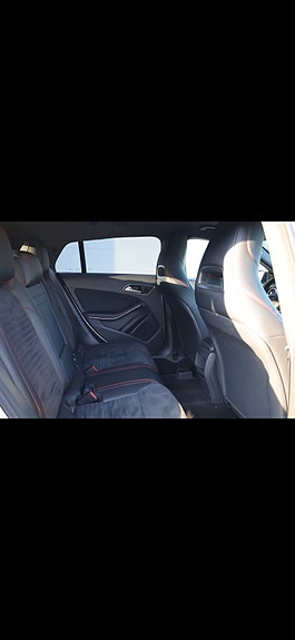 Mercedes-Benz CLA180 10 of 11