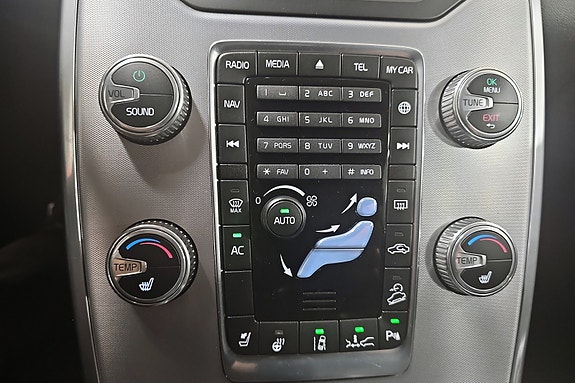 Volvo XC70 20 of 30