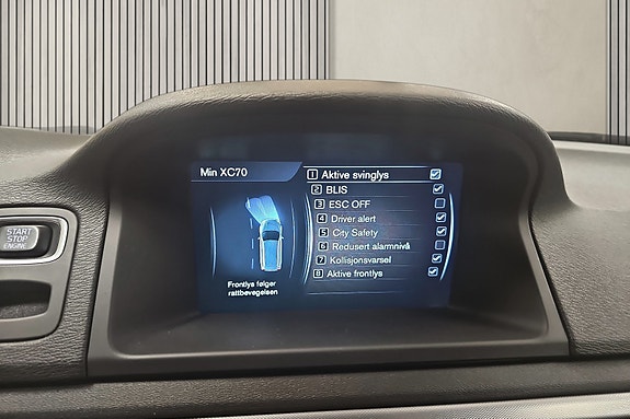 Volvo XC70 23 of 30