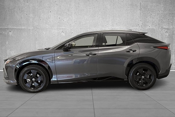 Lexus RZ450e 2 of 21