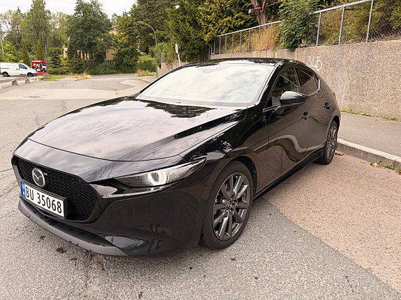 Mazda 3 2 of 24
