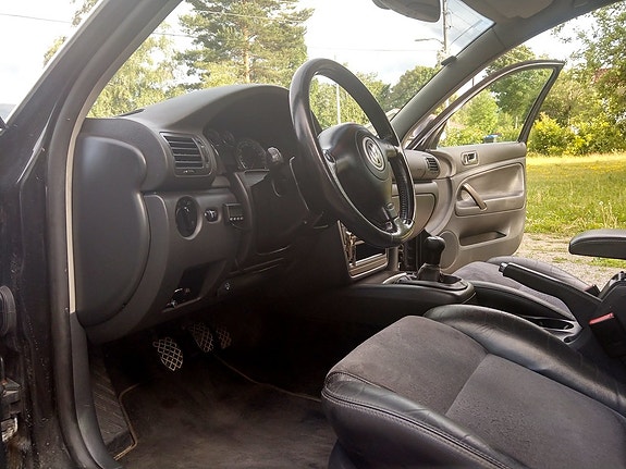 Volkswagen Passat 5 of 7