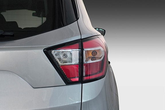 Ford Kuga 7 of 29