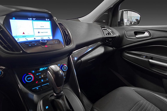 Ford Kuga 17 of 29