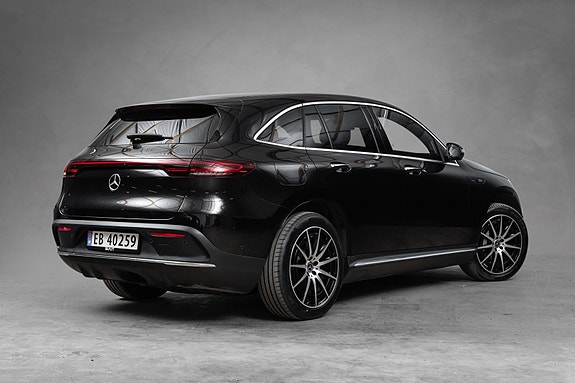 Mercedes-Benz EQC400 3 of 30