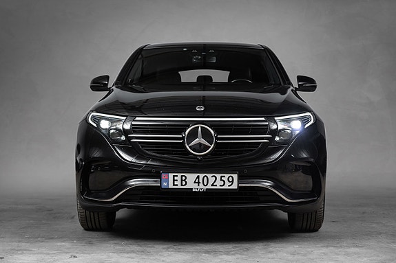 Mercedes-Benz EQC400 4 of 30