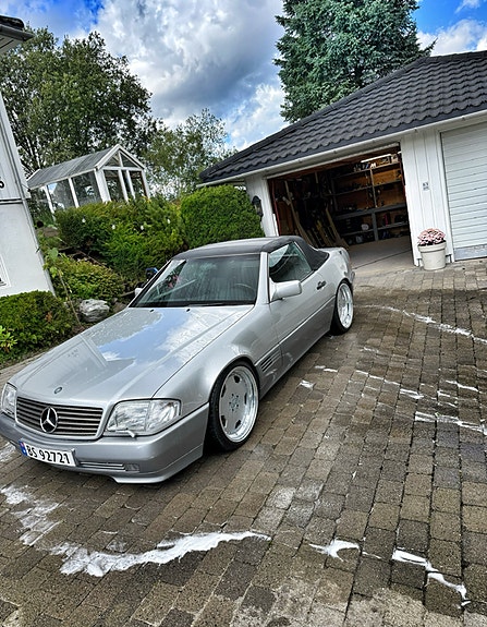 Mercedes-Benz 500 SL 2 of 30