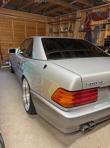 Mercedes-Benz 500 SL 4 of 30