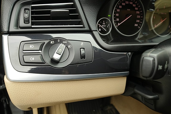 BMW 520d 26 of 30