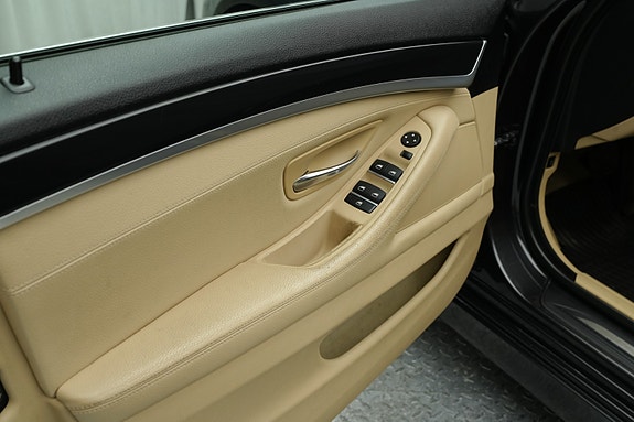 BMW 520d 16 of 30
