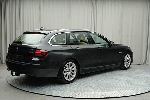 BMW 520d 8 of 30