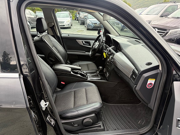 Mercedes-Benz GLK220 22 of 23