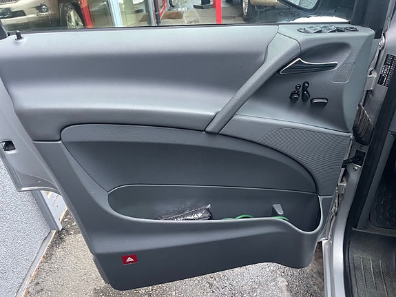 Mercedes-Benz Vito 111 26 of 30