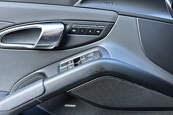Porsche 718 Boxster 29 of 30