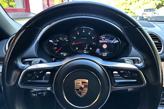 Porsche 718 Boxster 16 of 30