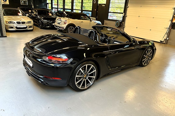 Porsche 718 Boxster 5 of 30