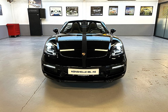 Porsche 718 Boxster 8 of 30