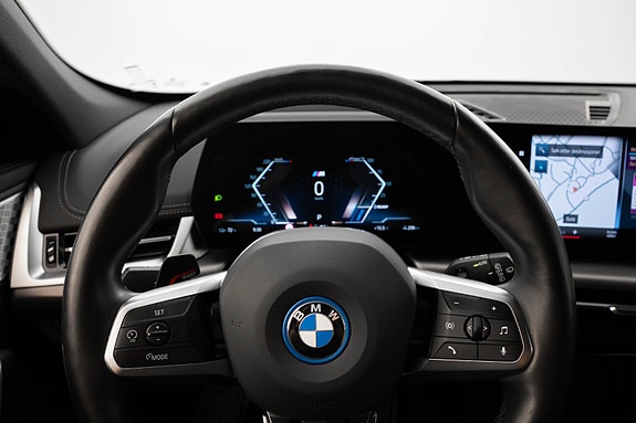 BMW iX1 16 of 30
