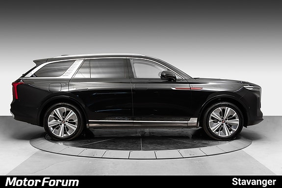 Hongqi E-HS9 6 of 30