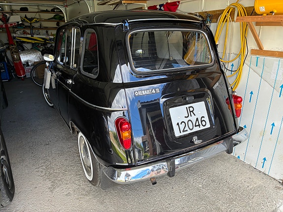 Renault 4 4 of 12
