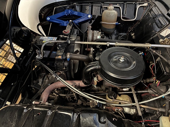 Renault 4 7 of 12