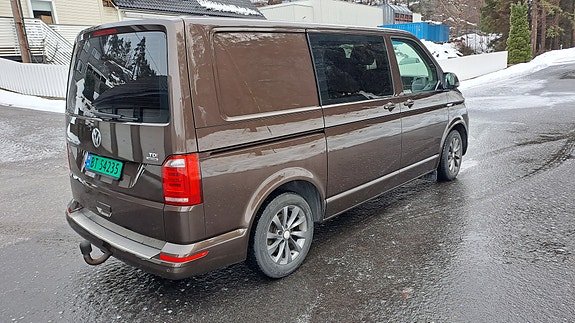Volkswagen Transporter 25 of 25