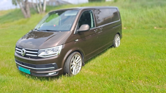 Volkswagen Transporter 11 of 25