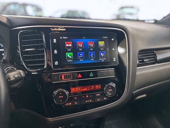 Mitsubishi Outlander 30 of 30