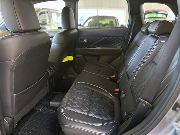 Mitsubishi Outlander 22 of 30