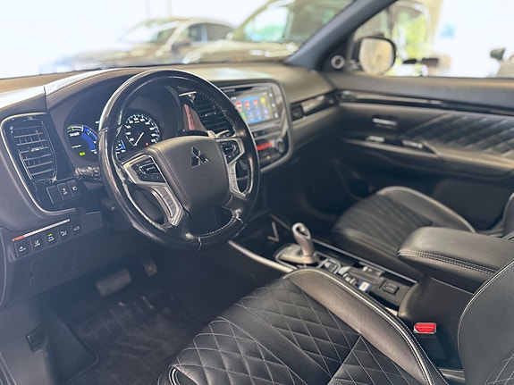 Mitsubishi Outlander 20 of 30