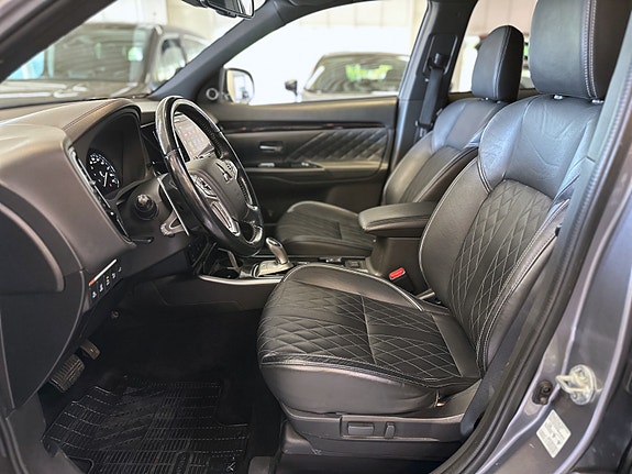 Mitsubishi Outlander 19 of 30