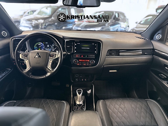 Mitsubishi Outlander 18 of 30