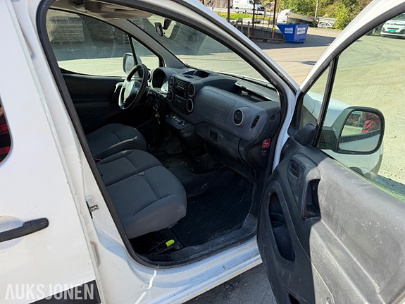 Citroen Berlingo 17 of 30