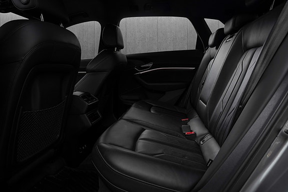 Audi e-tron 26 of 30