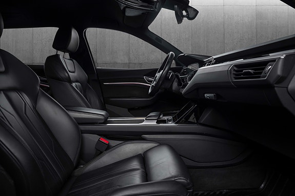 Audi e-tron 30 of 30